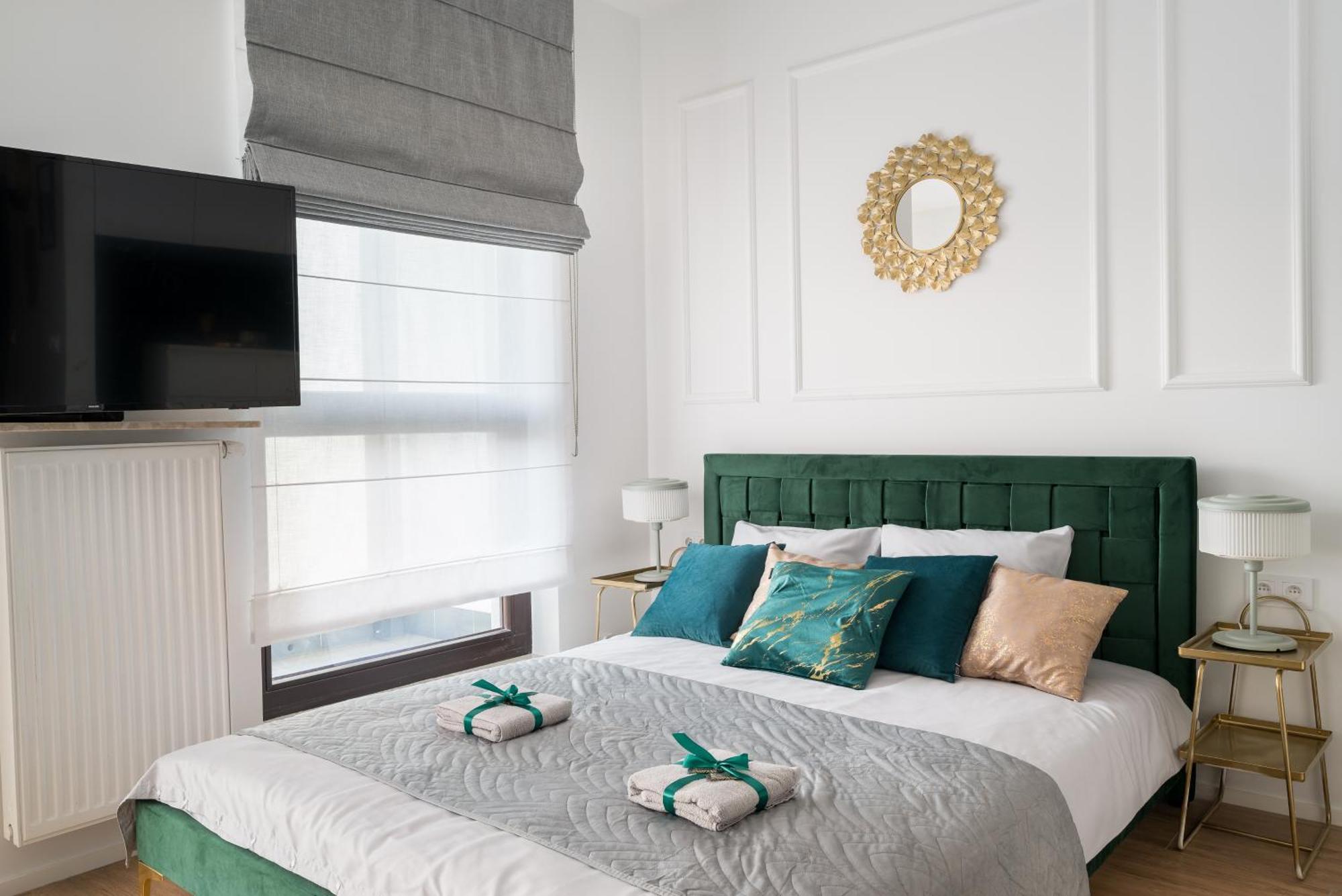 Apartament Urban Gem With Private Parking, Relaxing Balcony At Metro Station, Only 10 Min To Centre